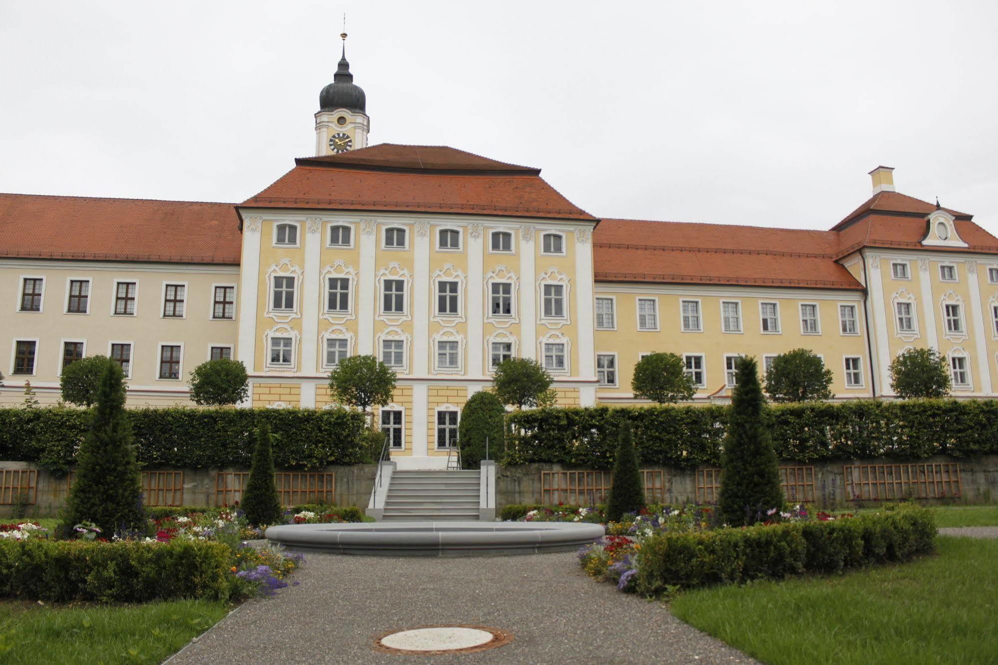 Klostergasthof Roggenburg Kültér fotó