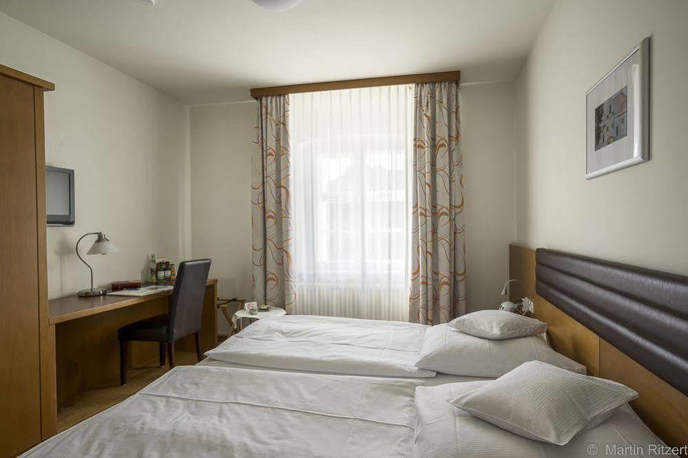 Klostergasthof Roggenburg Kültér fotó
